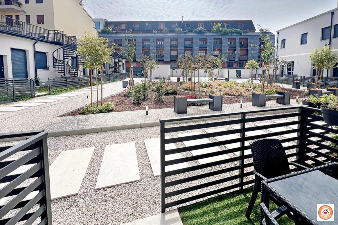 Borgo Milanese - Bocconi 15 Minuti Apartment Luaran gambar
