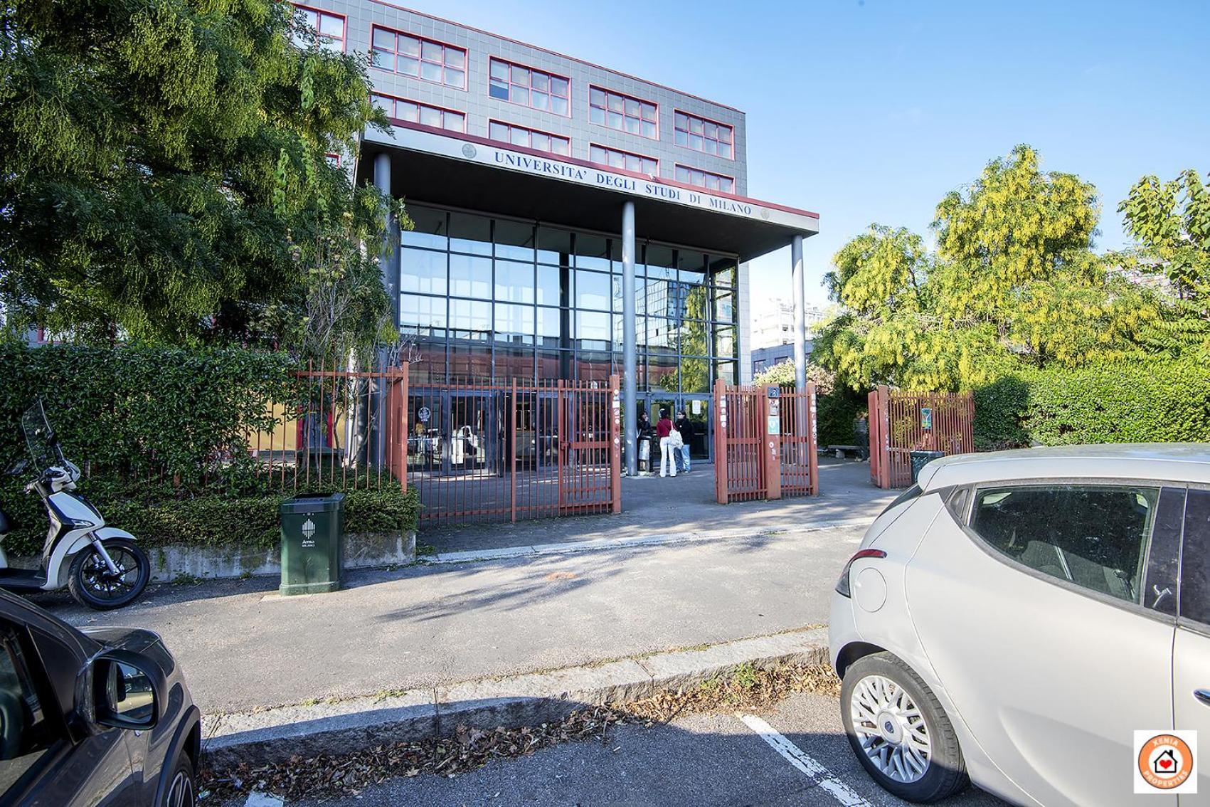 Borgo Milanese - Bocconi 15 Minuti Apartment Luaran gambar